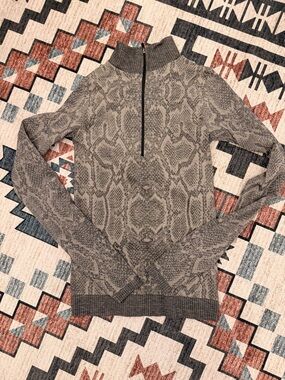 Varley Gray Snake-Print Half-Zip Mock Neck Sweater